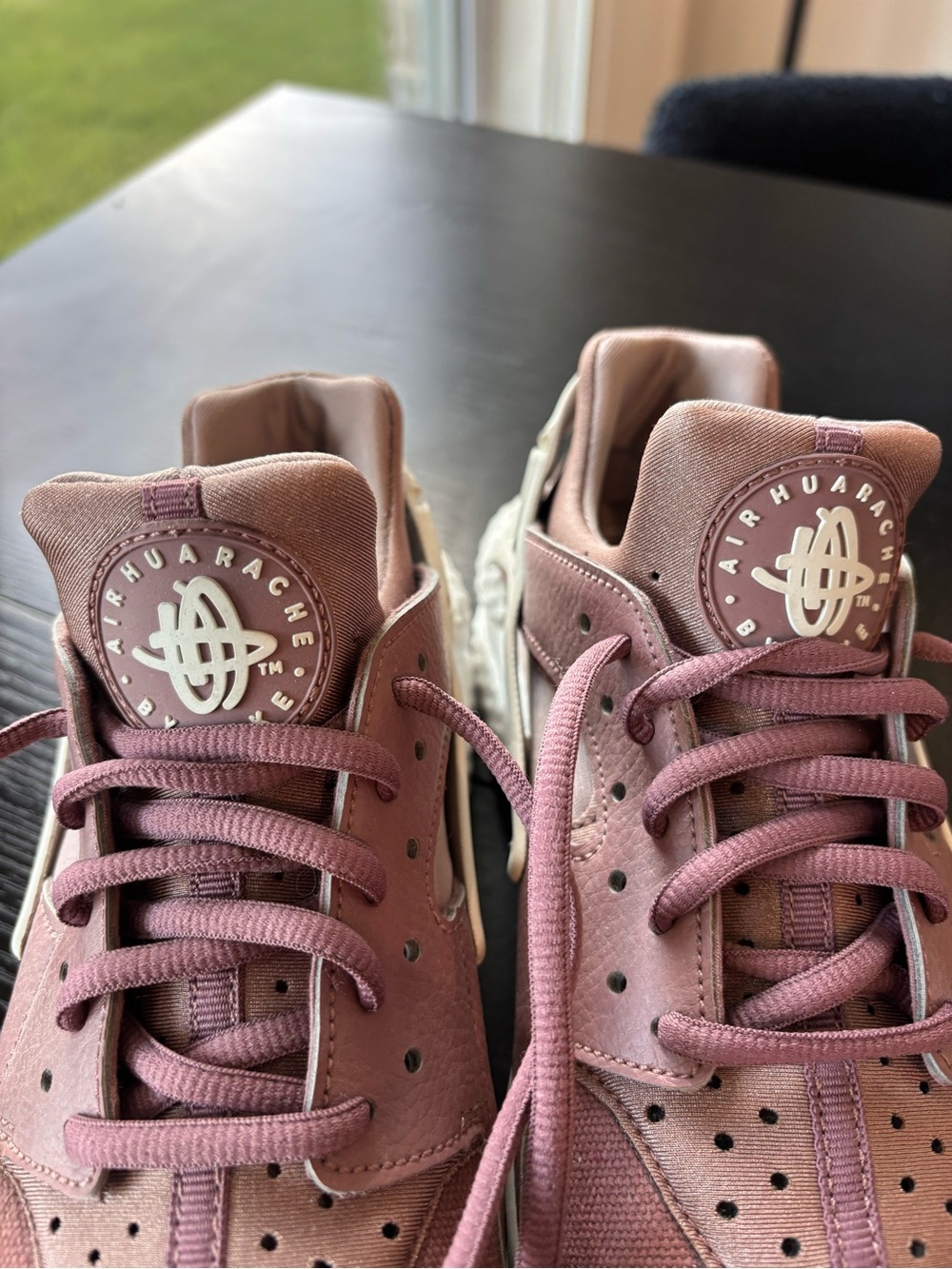 Nike Pink Canvas Low-Top Sneakers - Picture 4 of 6